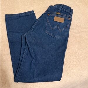 NWOT Wrangler Men's Deep Blue Relaxed Jeans